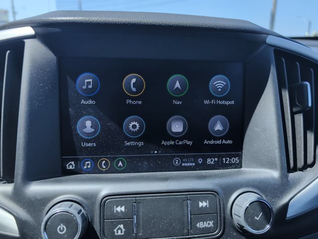 Used 2024 GMC Terrain SLE w/ Driver Convenience Package FWD image 3