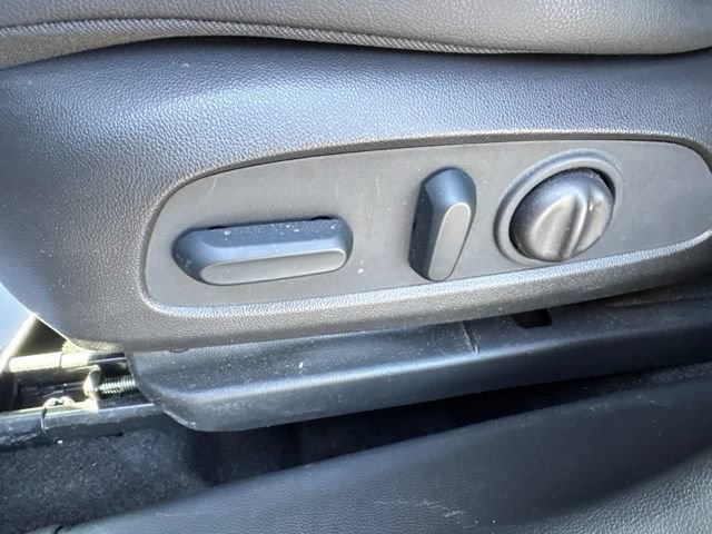 Used 2023 Buick Encore GX Preferred w/ Cold Weather Comfort Package FWD image 20