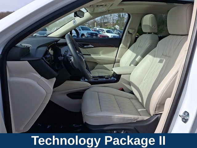 Used 2021 Buick Envision Avenir w/ Technology Package II image 2