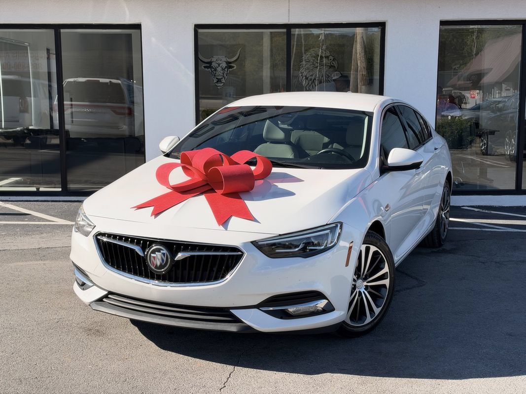 Used 2018 Buick Regal Essence w/ Driver Confidence Package #1
