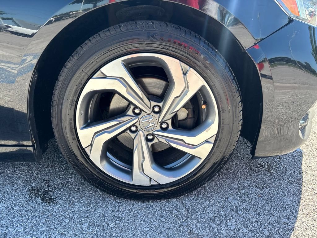Used 2018 Honda Accord EX image 34