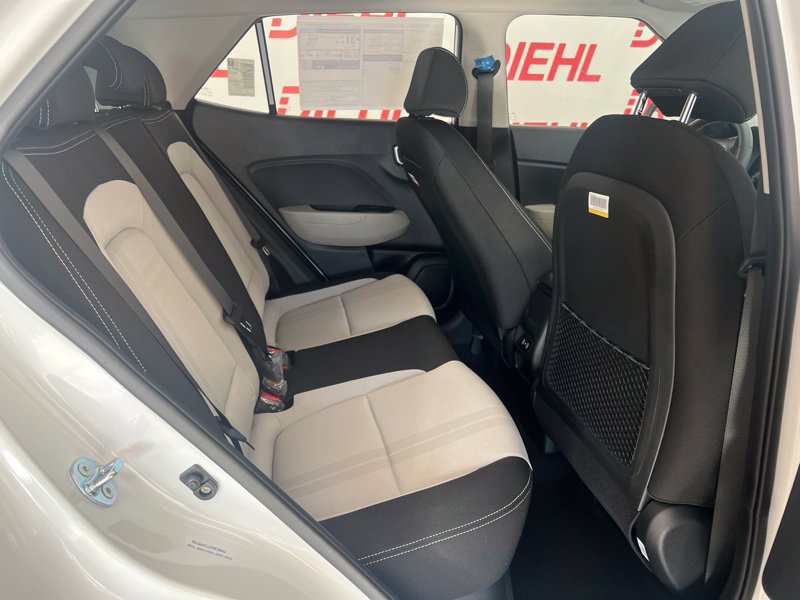 New 2026 Hyundai Venue SEL FWD image 10