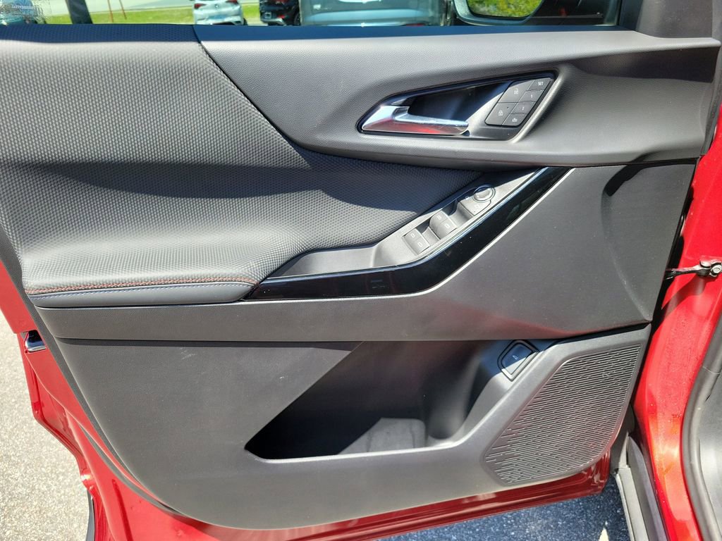 Used 2025 Chevrolet Equinox RS w/ Safety and Technology Package image 21