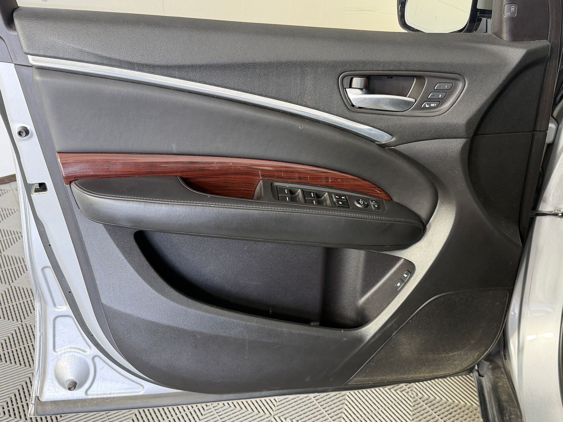 Used 2014 Acura MDX FWD w/ Advance & Entertainment image 11