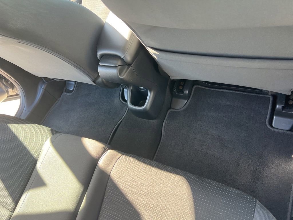 Used 2019 Honda HR-V LX image 28