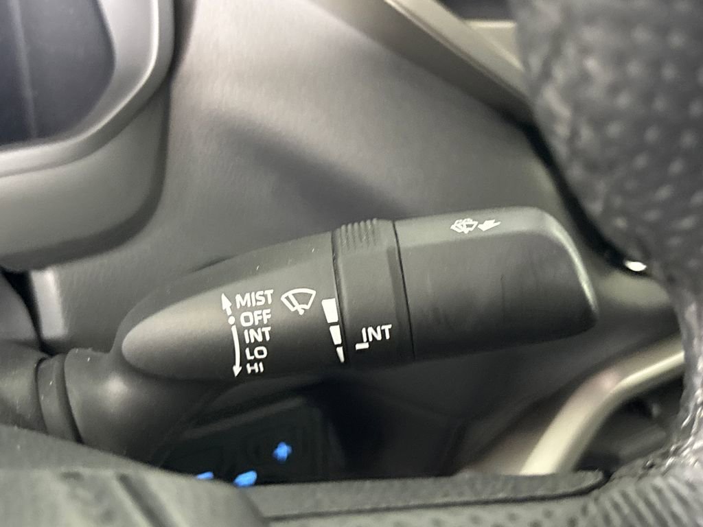 Used 2024 Toyota Tundra Limited AWD/4WD image 16