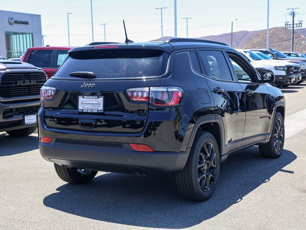 New 2026 Jeep Compass Latitude AWD/4WD image 4