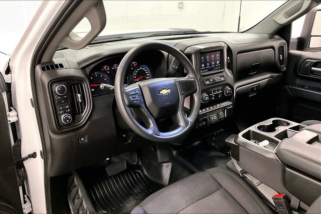 Used 2024 Chevrolet Silverado 2500 W/T w/ WT/CX Safety Package AWD/4WD image 16