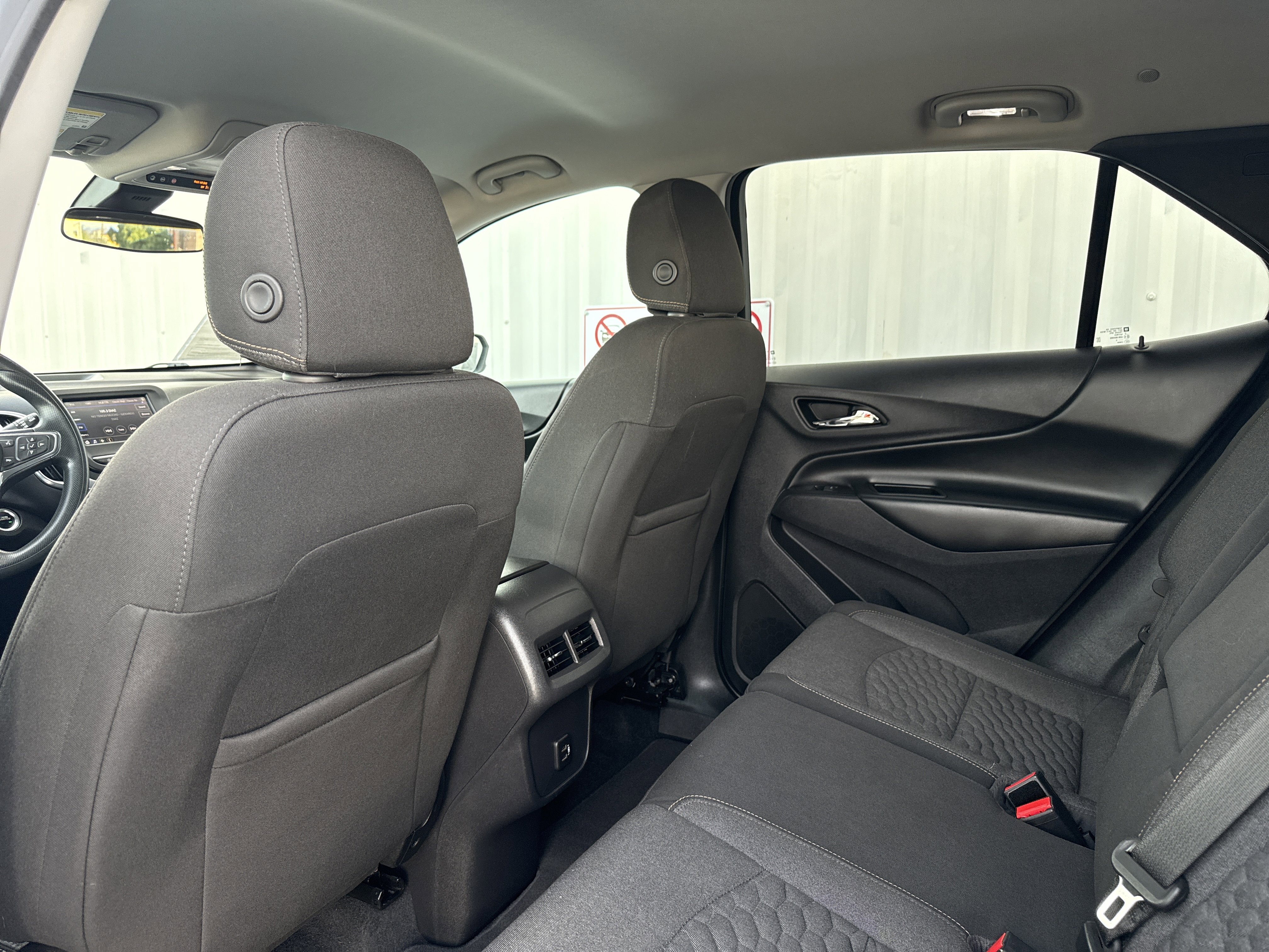 Used 2020 Chevrolet Equinox LT image 20