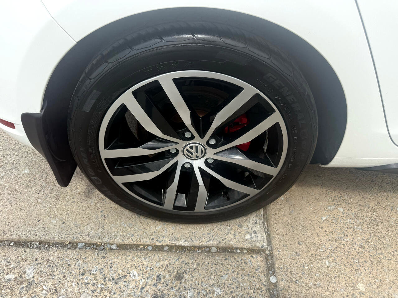 Used 2014 Volkswagen GTI Driver's Edition image 14