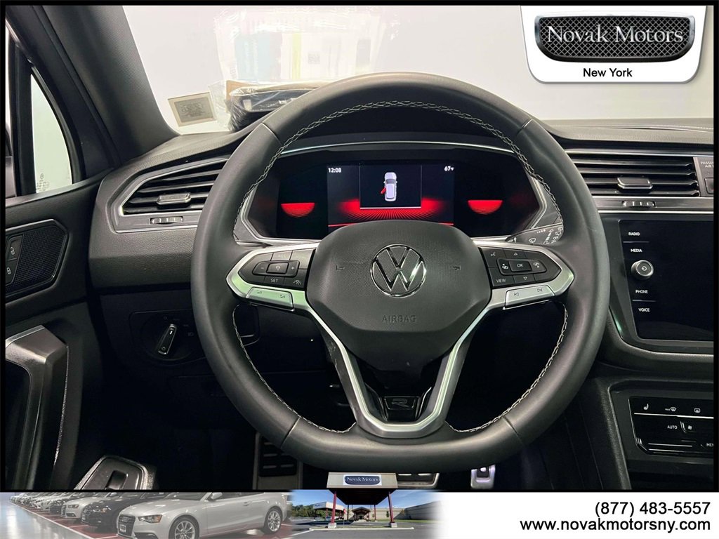 Used 2023 Volkswagen Tiguan SE R-Line image 16
