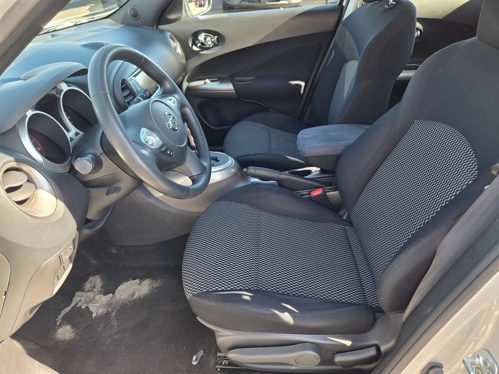 Used 2016 Nissan Juke S FWD image 13