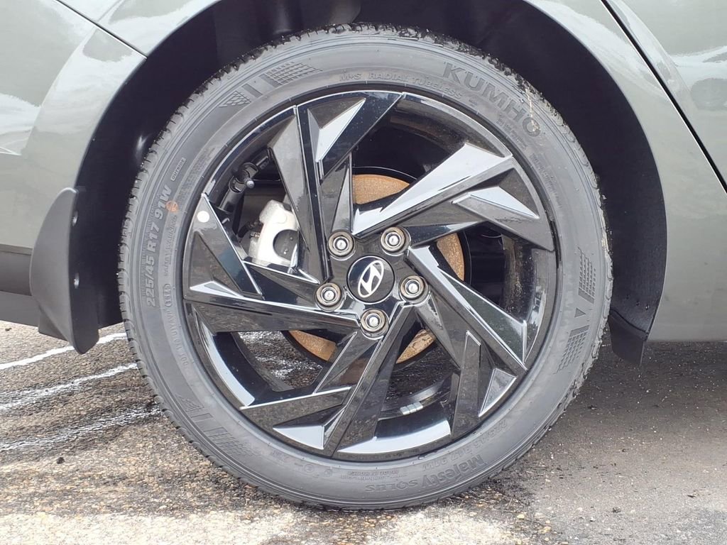 New 2026 Hyundai Elantra Sport image 7