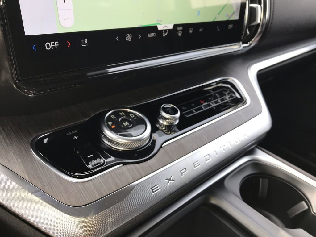 New 2026 Ford Expedition Max Platinum w/ Platinum Ultimate Package image 19