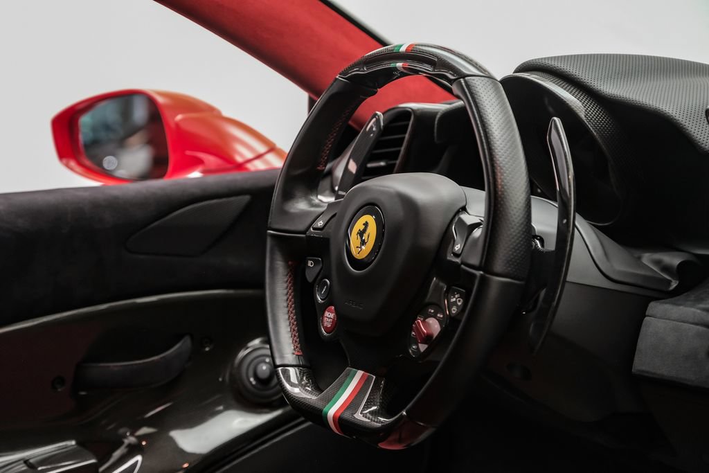 Used 2019 Ferrari 488 Pista Coupe RWD image 15