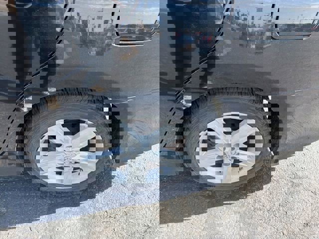 Used 2014 Toyota Camry SE FWD image 25