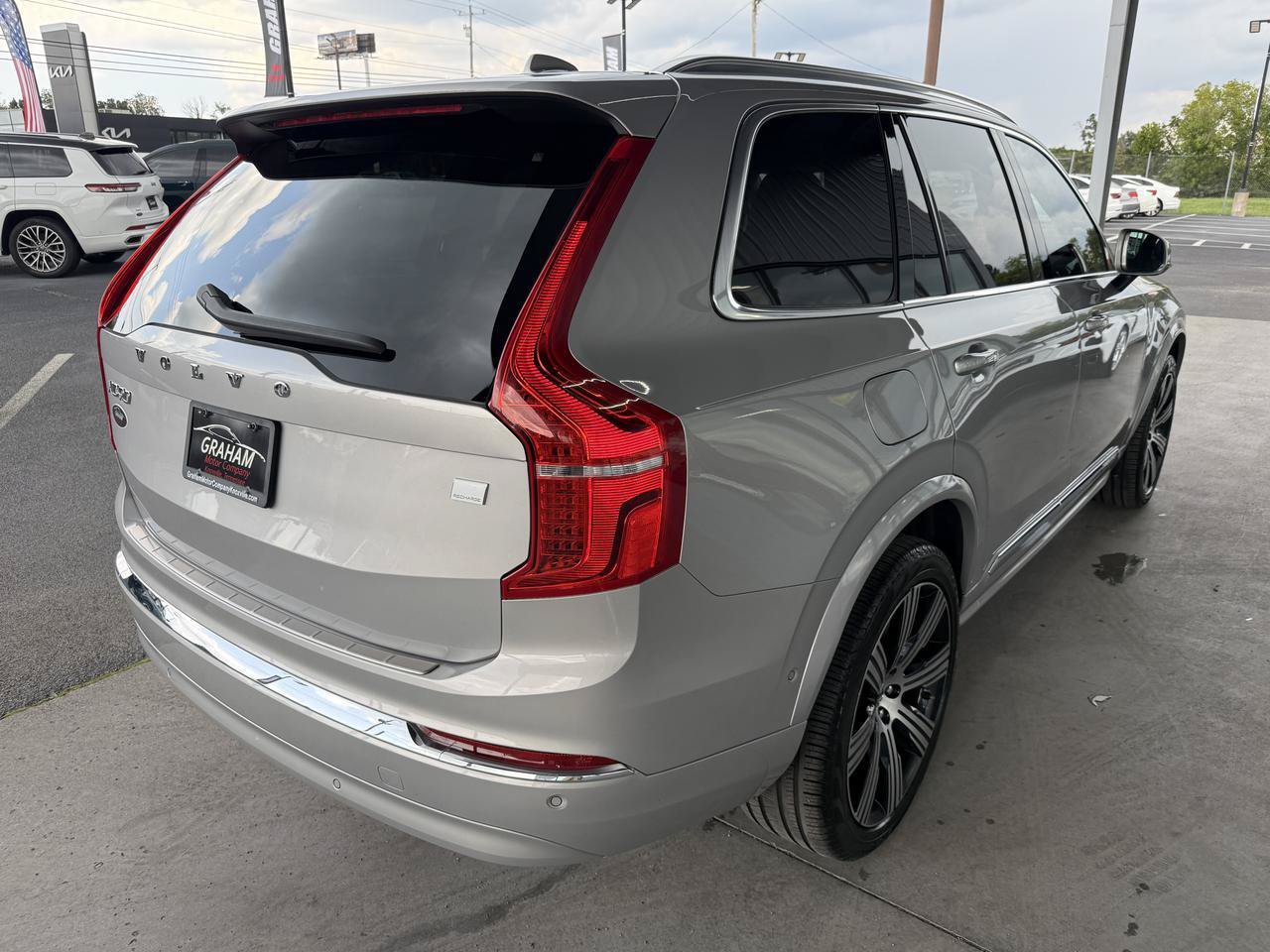 Used 2024 Volvo XC90 T8 Ultimate w/ Protection Package Premier AWD/4WD image 6