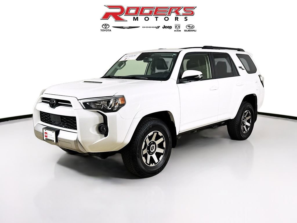 Certified 2024 Toyota 4Runner TRD Off-Road Premium w/ Moonroof Package AWD/4WD image 8