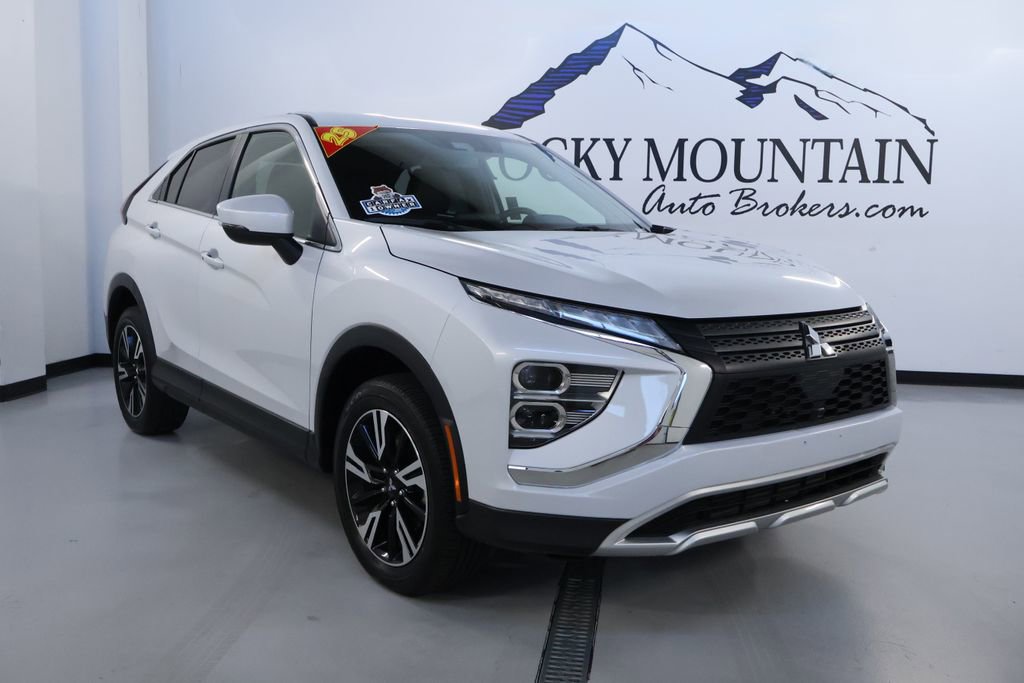 Used 2025 Mitsubishi Eclipse Cross SE image 1
