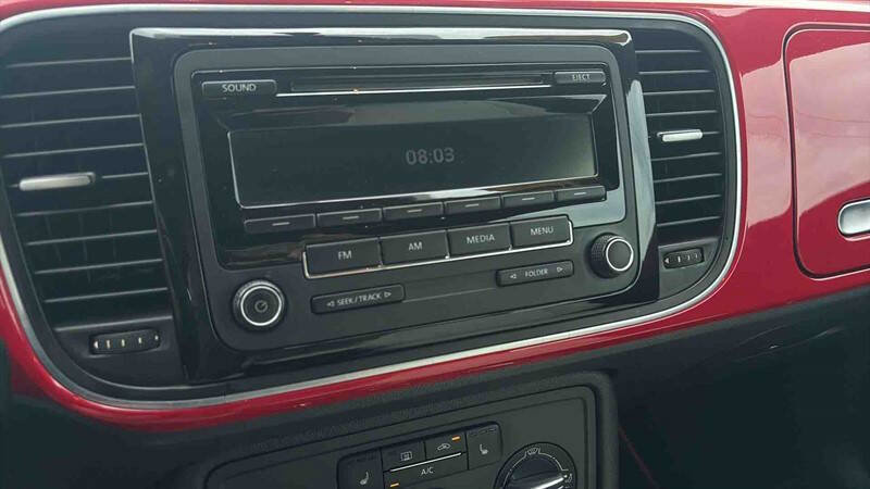 Used 2015 Volkswagen Beetle 1.8T image 14