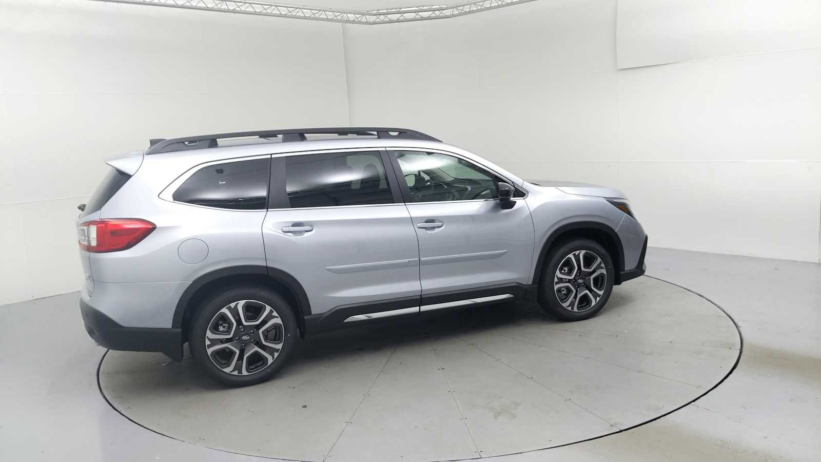 New 2025 Subaru Ascent Limited image 11