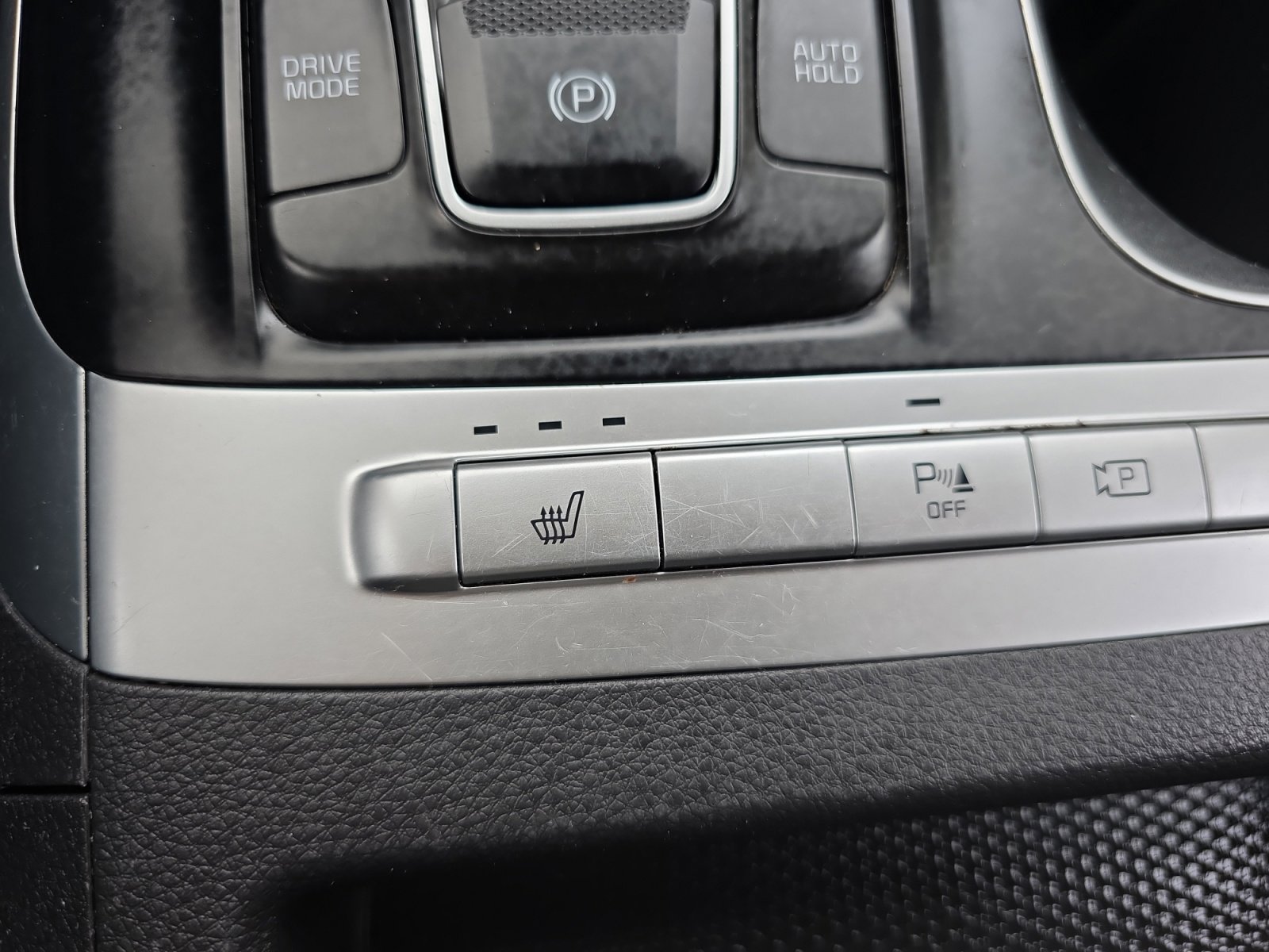 Certified 2024 Kia Carnival LX image 24