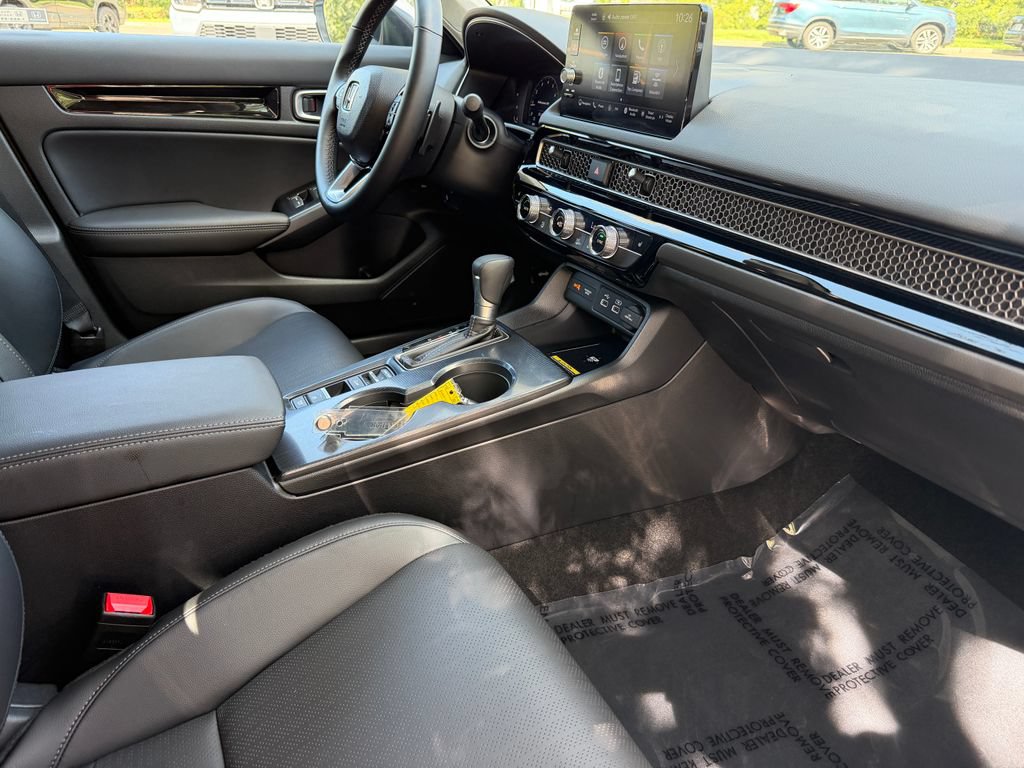 Used 2024 Honda Civic Touring image 9
