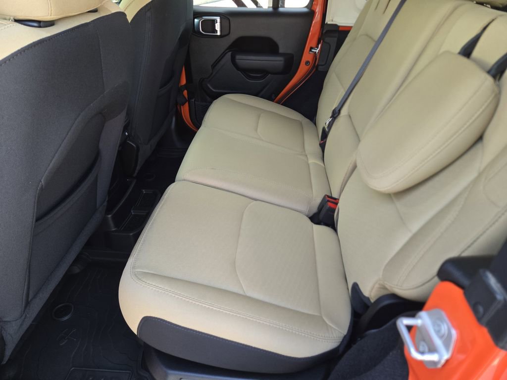 Used 2023 Jeep Wrangler Unlimited w/ Safety Group image 18