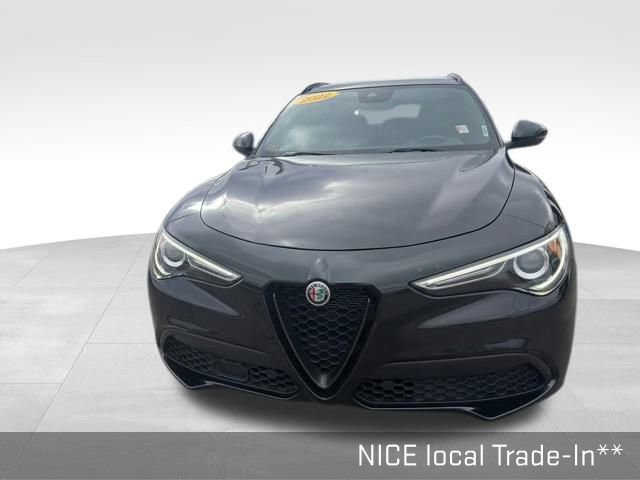 Used 2022 Alfa Romeo Stelvio Veloce image 5