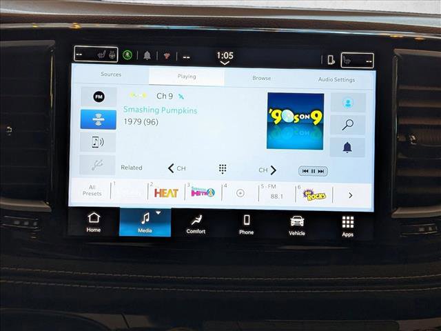 New 2026 Chrysler Pacifica Select w/ S Appearance Package image 12