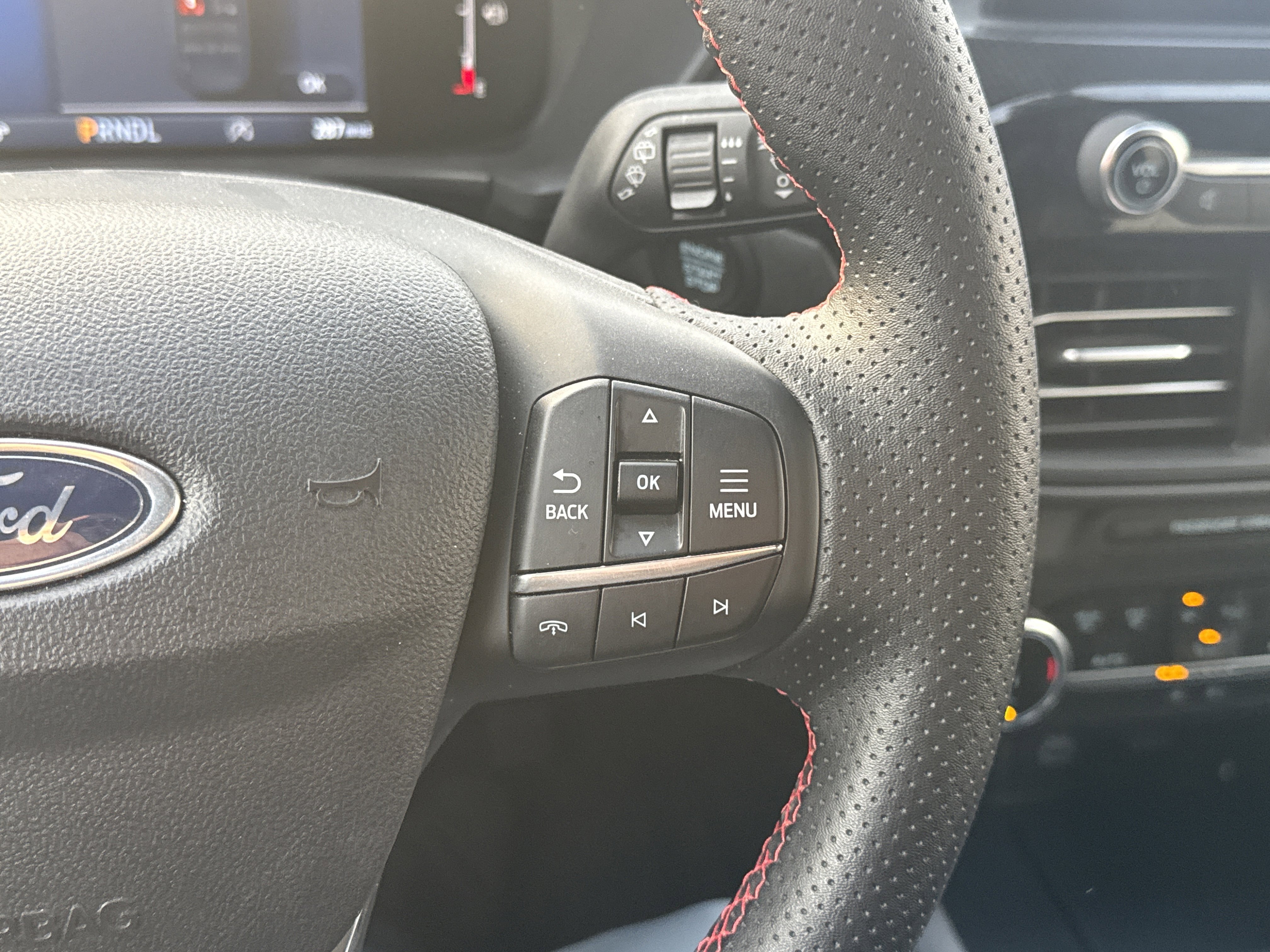 Used 2025 Ford Escape ST-Line image 20