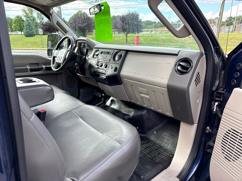 Used 2009 Ford F350 XL image 6