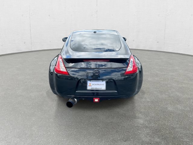 Used 2015 Nissan 370Z Coupe RWD image 7