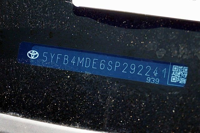 Used 2025 Toyota Corolla LE image 32