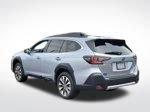 Used 2025 Subaru Outback Limited AWD/4WD image 3