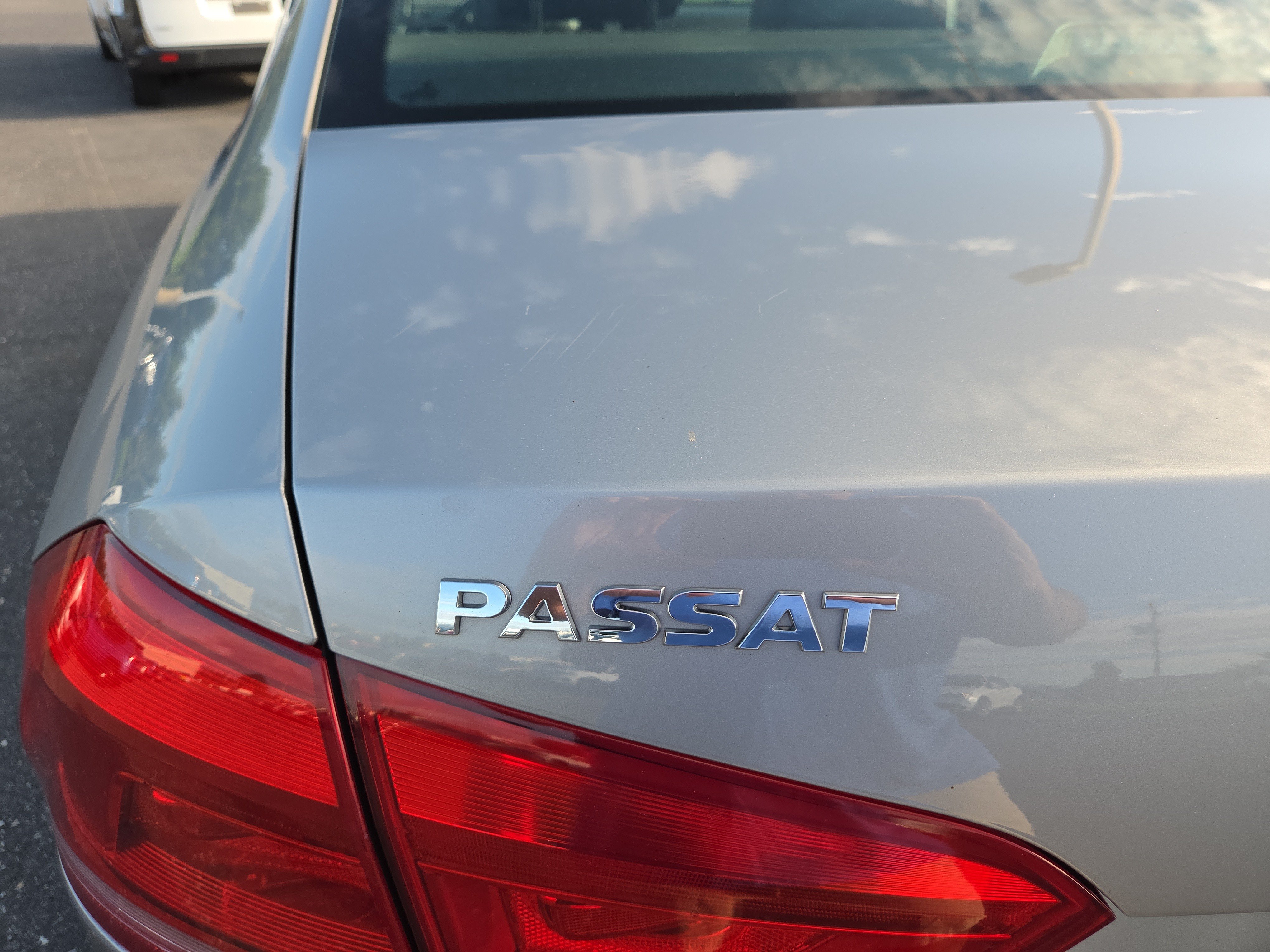 Used 2012 Volkswagen Passat 2.5 SE FWD image 22
