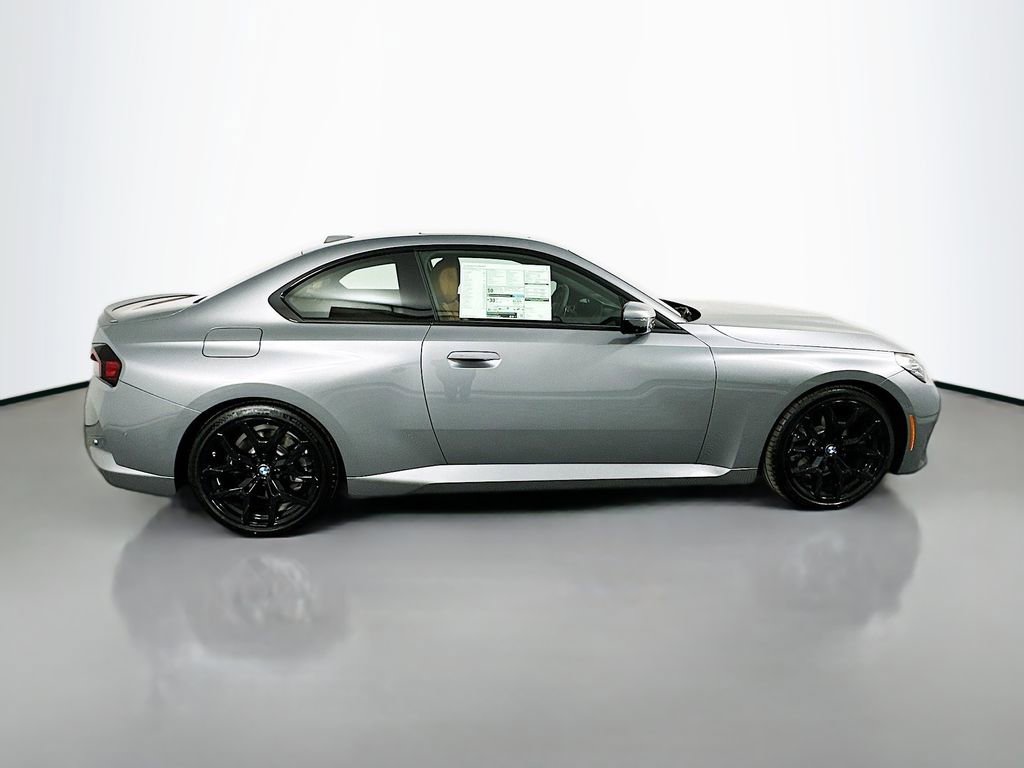 Used 2026 BMW 230i Coupe w/ M Sport Package image 4