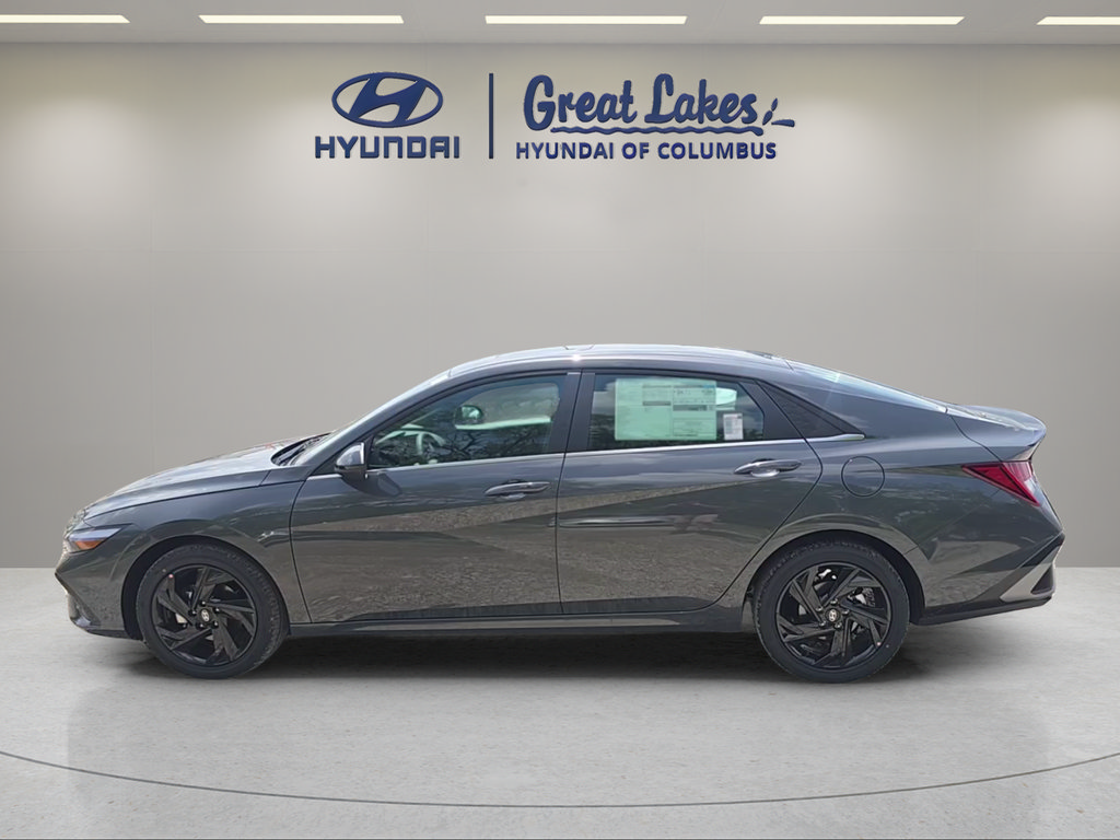 New 2026 Hyundai Elantra SEL Sport Premium FWD image 2