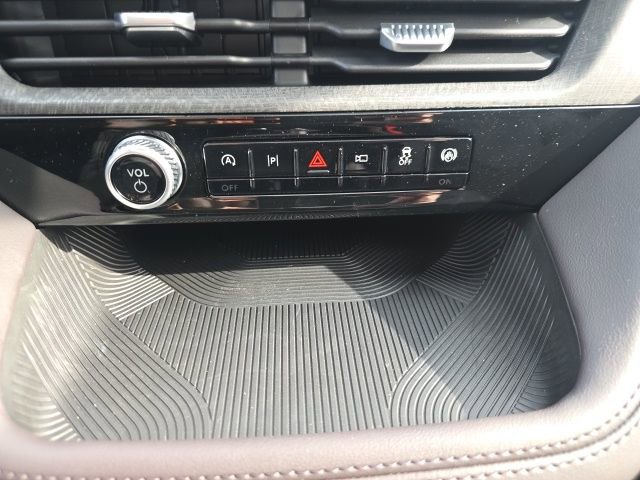 New 2026 Ford Explorer Platinum w/ LUX Leather Package image 16