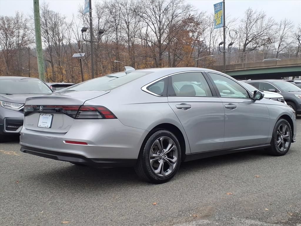 Used 2023 Honda Accord EX image 6