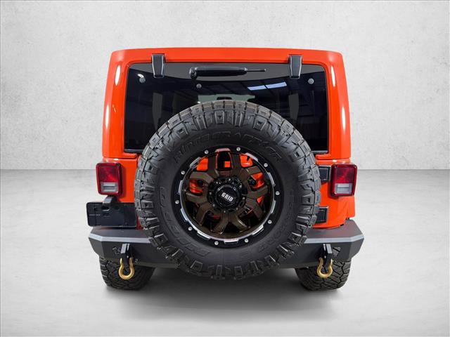 Used 2015 Jeep Wrangler Unlimited Sahara AWD/4WD image 5