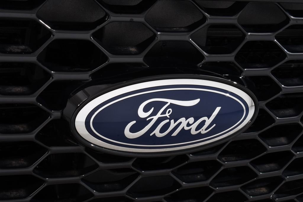 Used 2022 Ford Edge ST-Line image 21