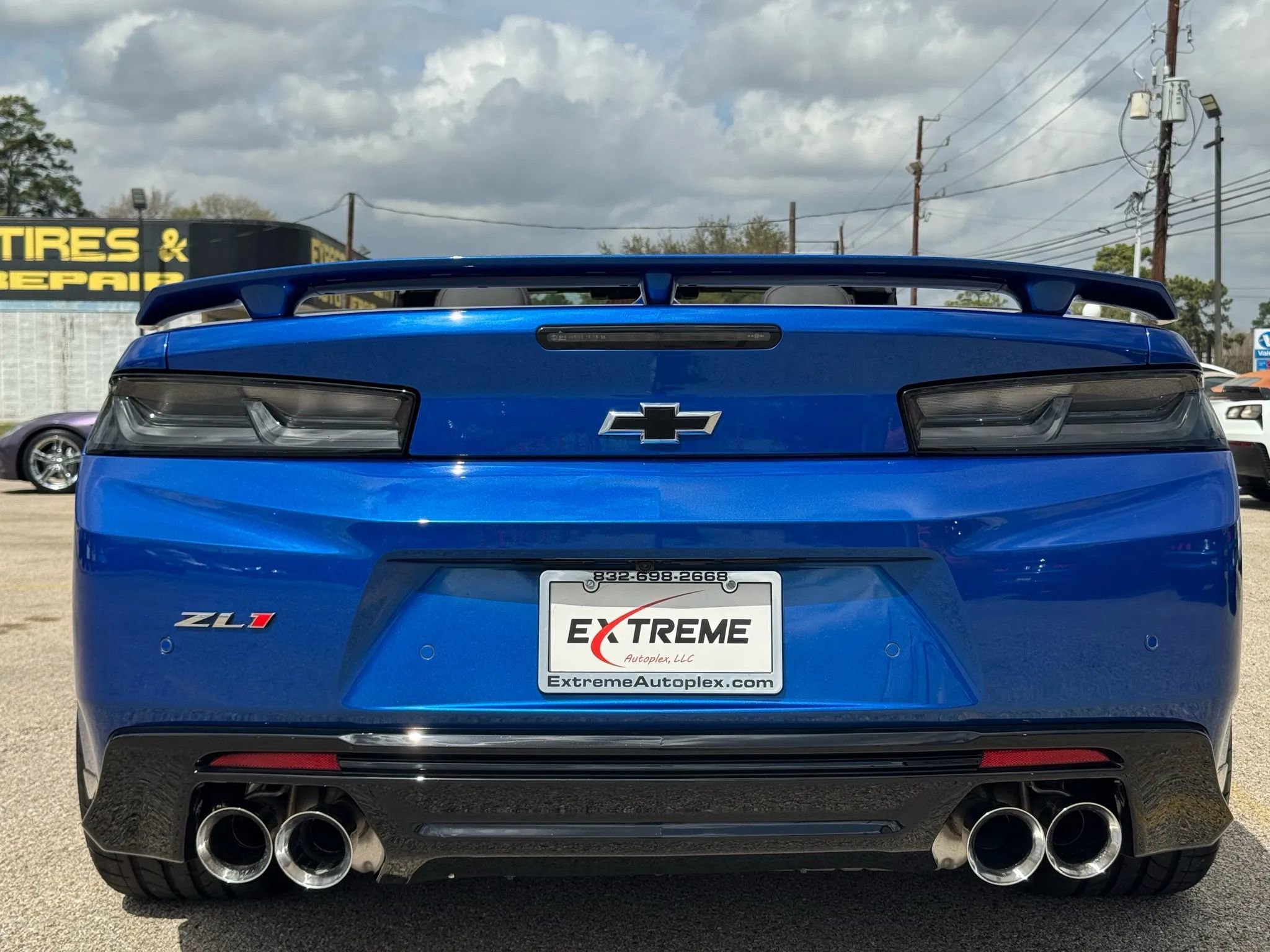 Used 2018 Chevrolet Camaro ZL1 w/ LPO, ZL1 Protection Package RWD image 5