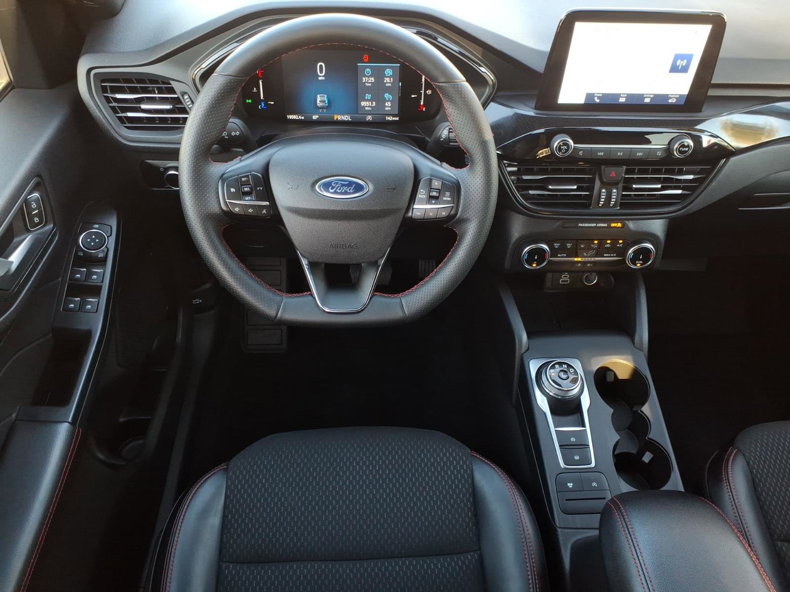 Used 2025 Ford Escape ST-Line FWD image 16