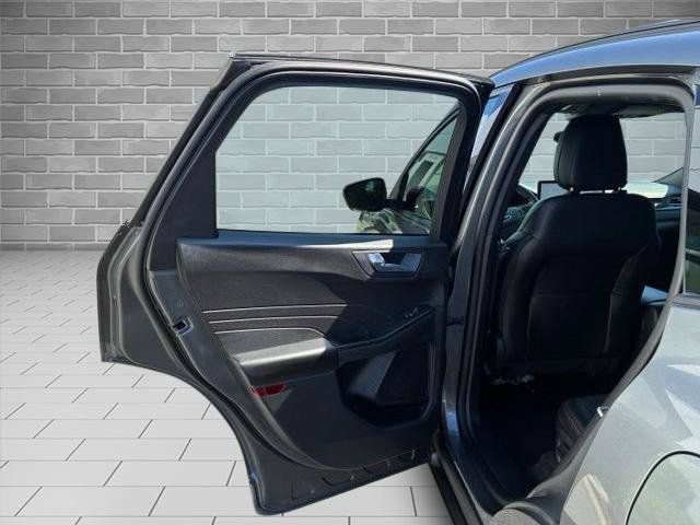 Certified 2023 Ford Escape ST-Line w/ Tech Pack #1 AWD/4WD image 10
