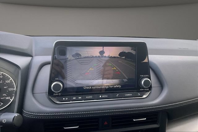 Certified 2026 Nissan Rogue SV FWD image 19