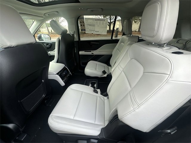 New 2026 Lincoln Aviator AWD image 23