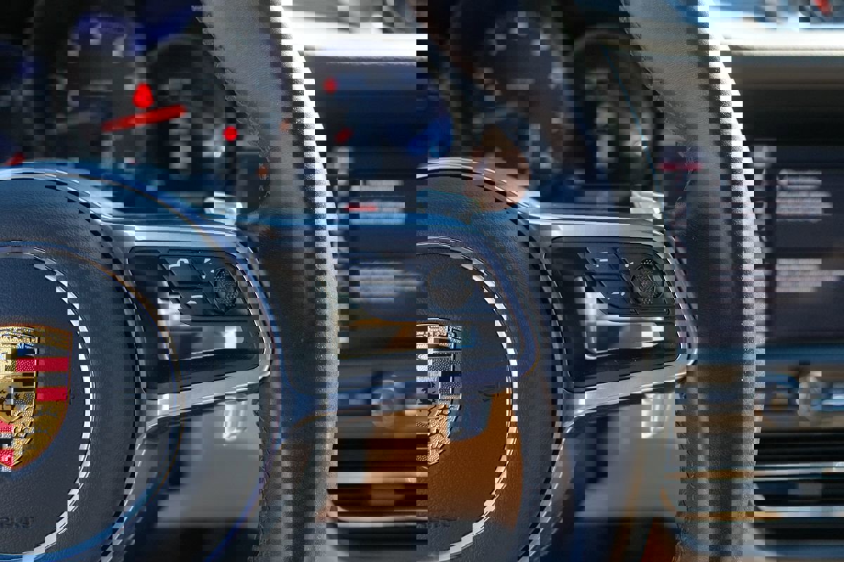 Used 2021 Porsche Macan image 19