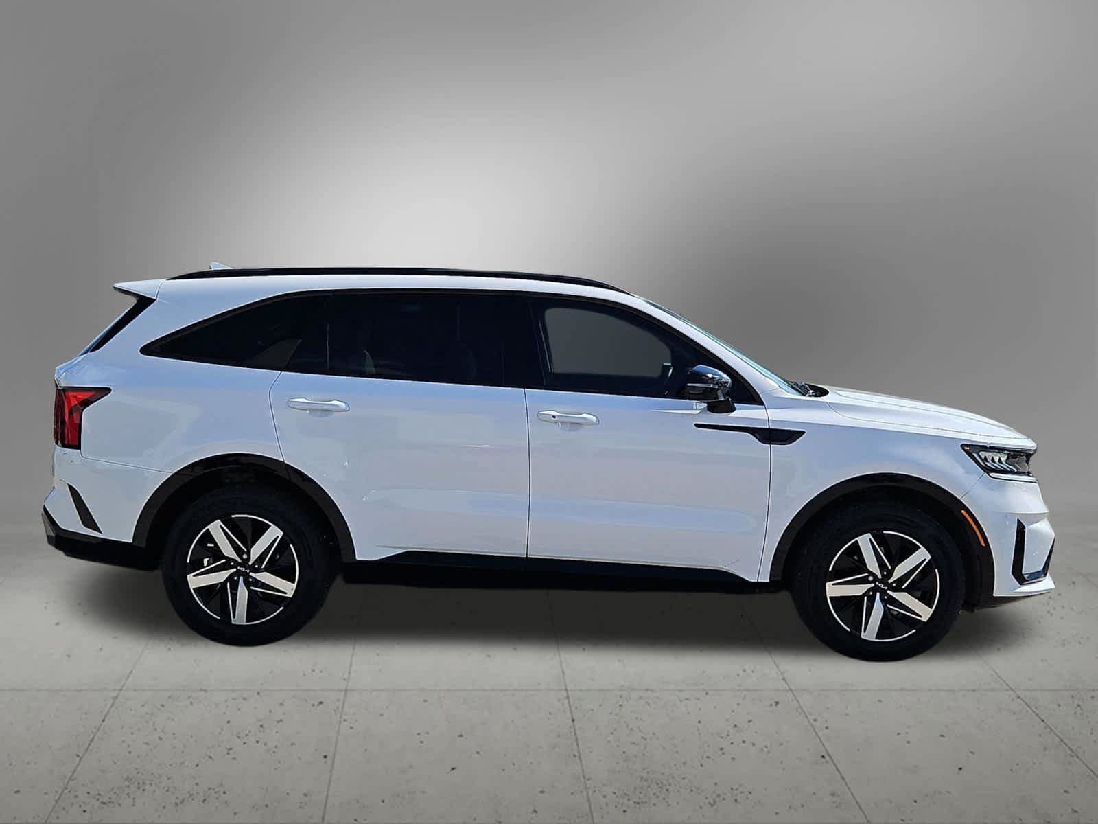 Certified 2023 Kia Sorento S w/ Panoramic Sunroof Package FWD image 7