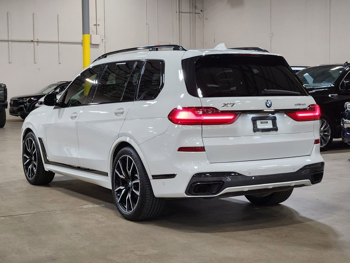 Used 2020 BMW X7 xDrive40i w/ M Sport Package AWD/4WD image 11
